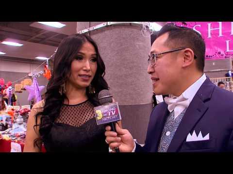 3HMONGTV: Ashley Ntxhais Thao talks with Chonburi Lee at her CD booth at Hmong MN New Year 2016.